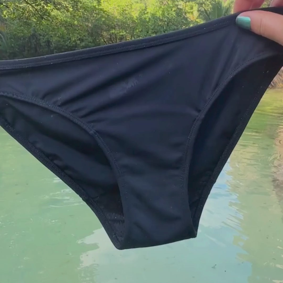 Φόρτωση βίντεο: Maja | Μαγιό περιόδου μπικίνι για κολύμβηση | Μαύρο | UV30+